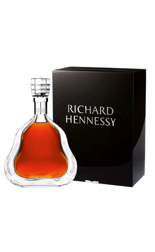 Коньяк Hennessy Richard цена 0,7 л в коробке 550000 руб., купить