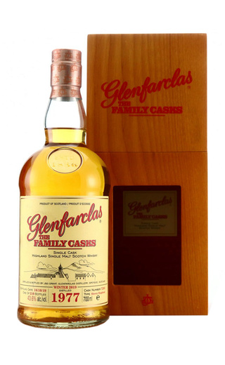 фото виски Glenfarclas 1977 Family Casks No. 7293 0,7 л