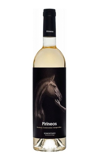 фото вино Bodega Pirineos Seleccion Mesache Chardonnay Gewurztraminer Sauvignon Blanc 2020 0,75 л