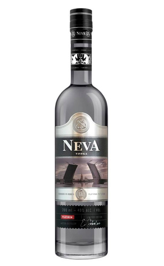 фото водка Neva Platinum 0,7 л