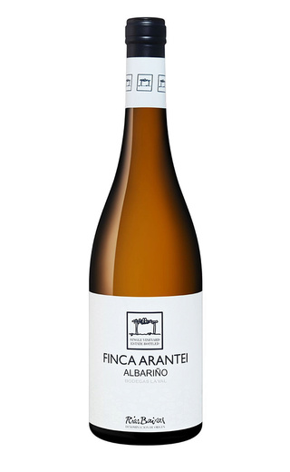 фото вино La Val Finca Arantei Albarino Rias Baixas 2022 0,75 л