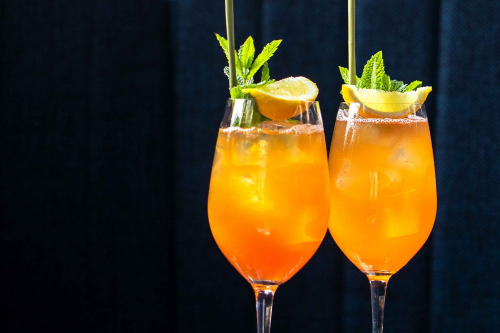 Алкогольный коктейль с соком, водкой и лимоном – пошаговый рецепт приготовления с фото