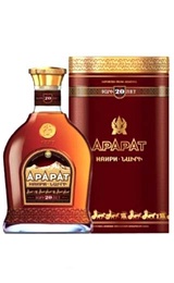 Коньяк Арарат Наири 0,7 л