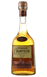 Самогон Derevenskiy Samogon Na Sibirskih Kedrovyh Oreshkah 0,5 л