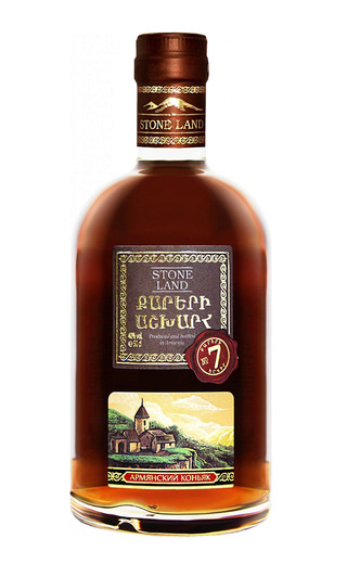 Коньяк Страна Камней 7 лет 0,5 л
