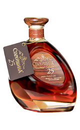 Коньяк Старейшина 25 лет 0,7 л